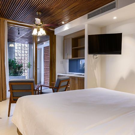Daisy Boutique Hotel Дананг Стая снимка