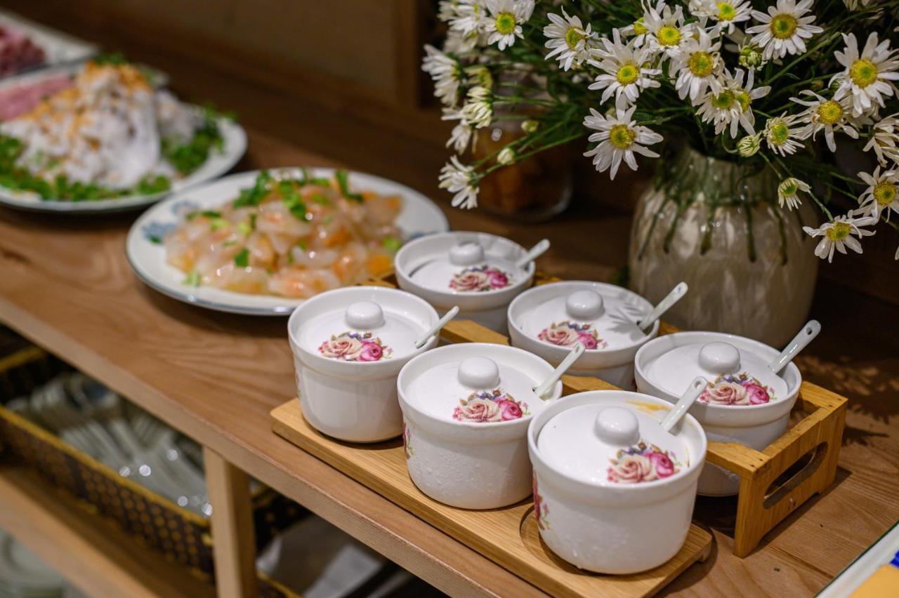 Daisy Boutique Hotel Дананг Екстериор снимка