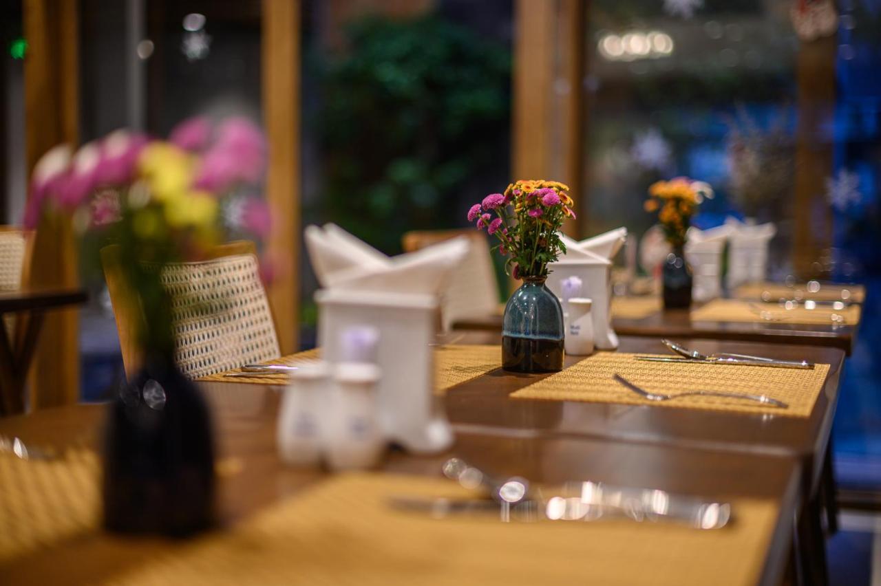 Daisy Boutique Hotel Дананг Екстериор снимка